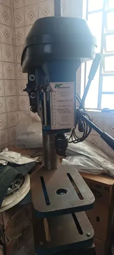 Furadeira de Bancada 