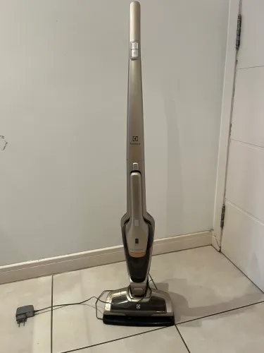 Aspirador ErgoRápido Electrolux - Para peças