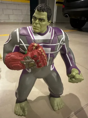 BONECO HULK HASBRO AVENGERS POWER PUNCH