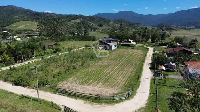 Terreno 2.496m² Plano e Urbano no Bom Retiro Paulo Lopes