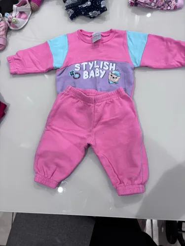 Roupa de bebê de frio