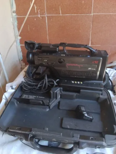 Filmadora panasonic pv 810
