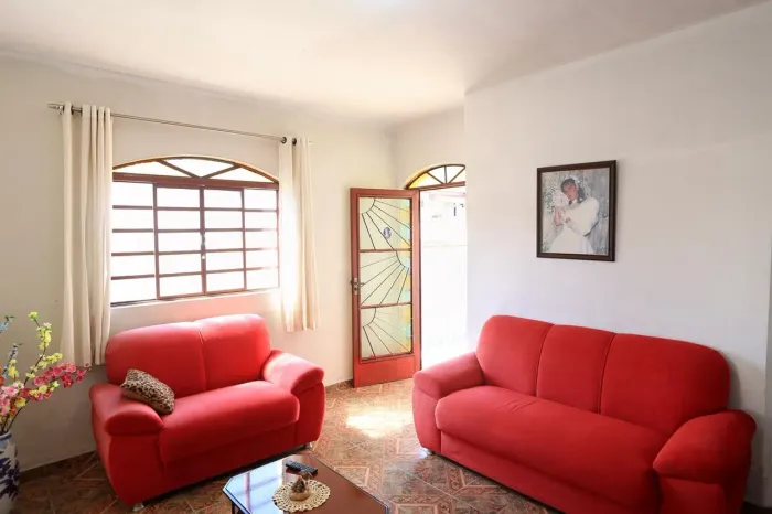 Casa à Venda - Nova Vista, 3 Quartos, 198 m2