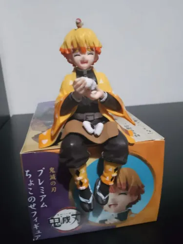 Demon Slayer Kimetsu no Yaiba Tomioka & Zenitsu Figures