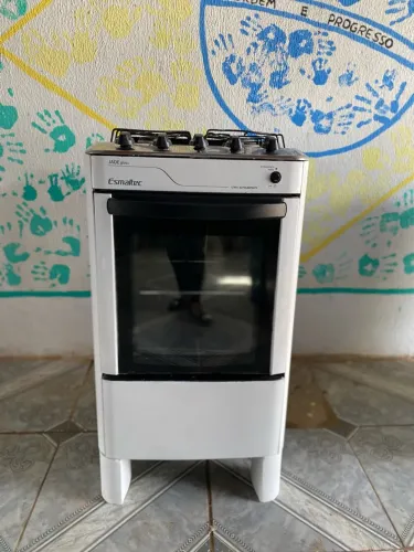 VENDO FOGÃO DE 4 BOCAS 