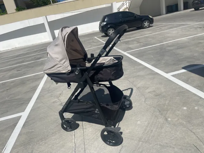 Carrinho de bebê evenflo Omni signature
