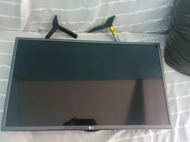 Vendo smart tv com defeito
