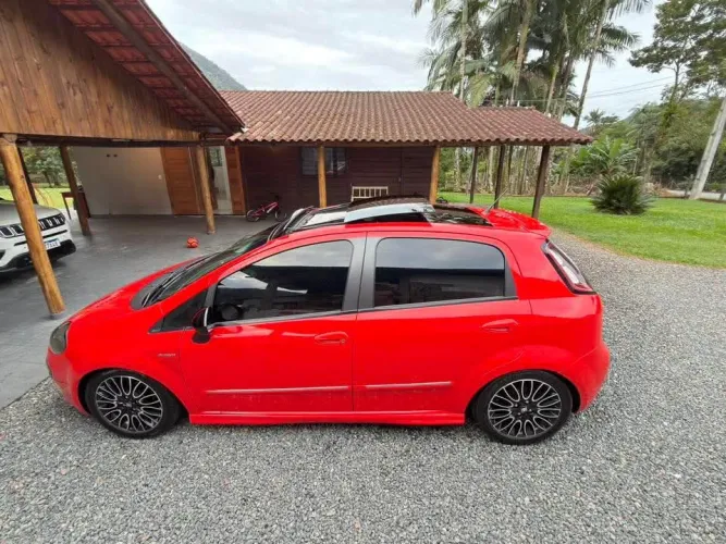 Fiat Punto Sporting Dualogic 1.8 Flex 16V 5P 2013