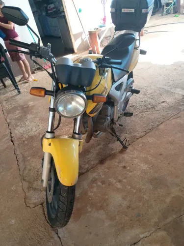 Honda Twister 