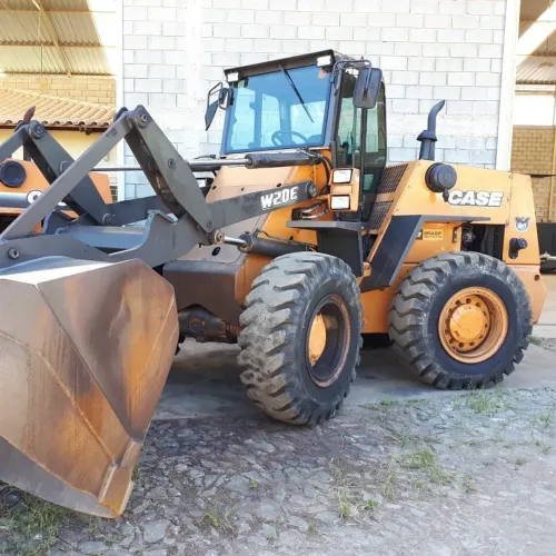Carregadeira Case W20E 2014 *paço agio*