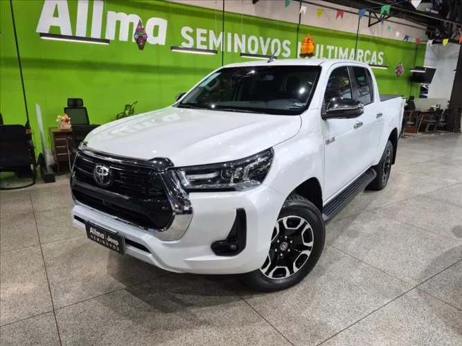 Toyota Hilux CD SRX 4X4 2.8 TDI 16V Diesel Aut. 2024