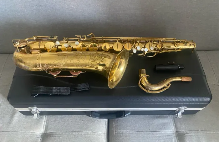 Saxofone-Tenor Sib, marca Selmer Signet