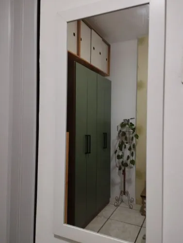 Espelho com moldura Branco