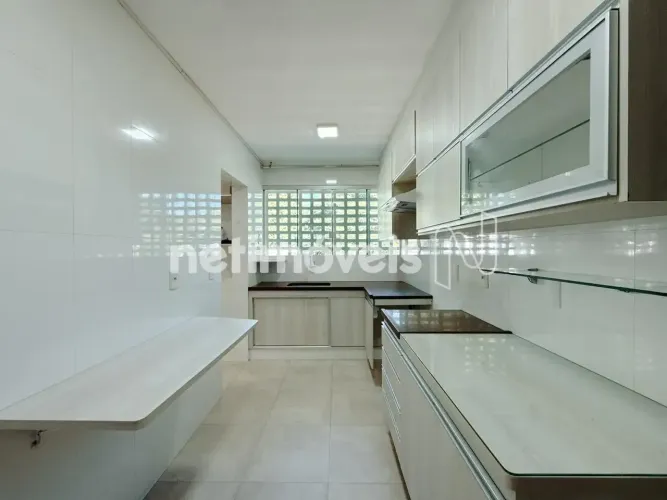 APARTAMENTO À VENDA | ASA NORTE | 3 QUARTOS | REFORMADO | VAZADO | NASCENTE