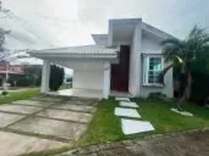 Sobrado para venda com 242 metros quadrados com 4 quartos em Parque do Jiqui - Parnamirim