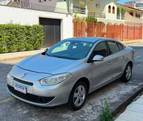 Renault Fluence Sedan Expres. 1.6 16V Flex Mec. 2013
