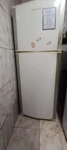 Vendo geladeira Brastemp 