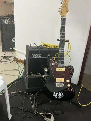 Guitarra tagima jazzmaster Tw61