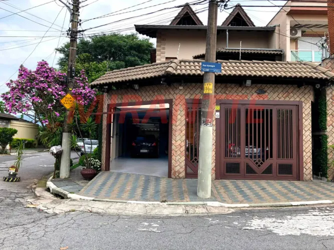 Sobrado de 244m² com 4 quartos em Pirituba