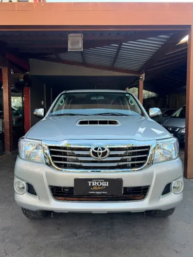 Toyota Hilux CD SRV D4-d 4X4 3.0 TDI Dies 2013