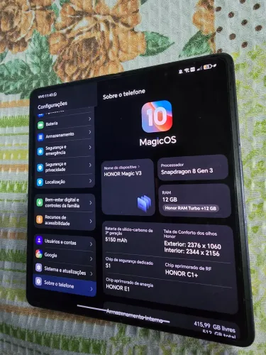 Honor Magic V3