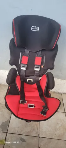 Cadeirinha elevada 