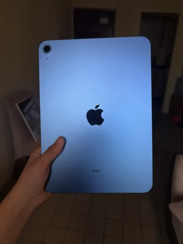 iPad 10 64gb ( acompanha caixa, cabo original e caneta )