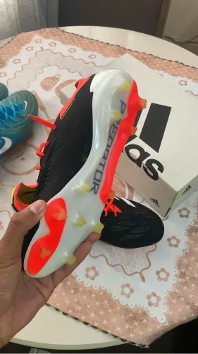 Chuteira adidas profissional 500 reais 