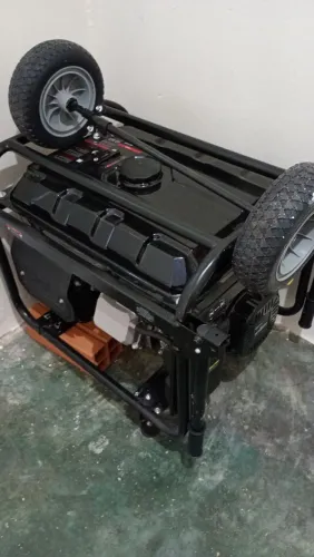 Vendo gerador Toyama gasolina 9,OKVA TG 10000