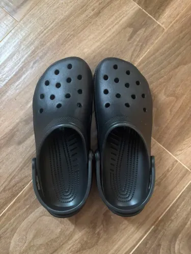 Crocs tam 11. Serve para num 42/43