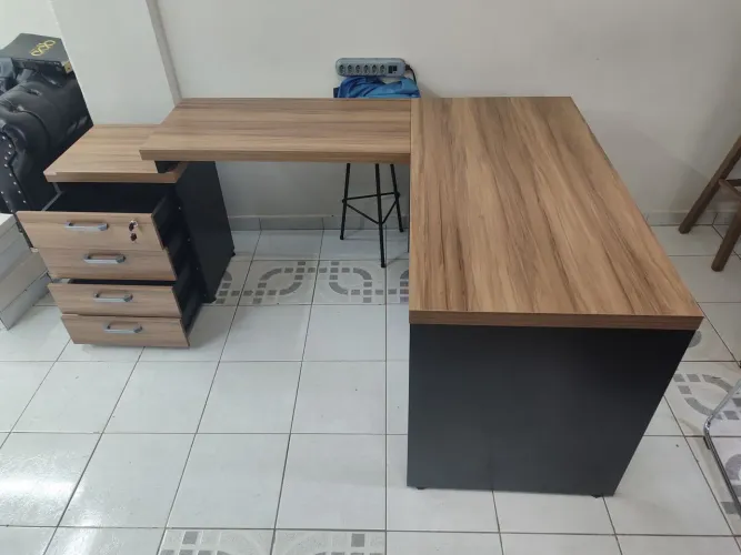 MÓVEIS P/ ESCRITÓRIO