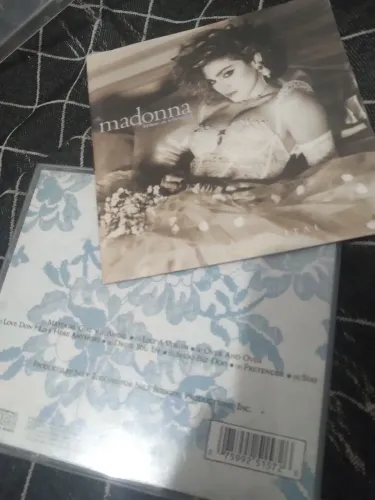 Box encarte Madonna like a virgens
