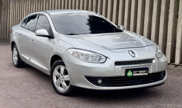 Renault Fluence Sed. Dynamique 2.0 16V Flex Mec. 2013