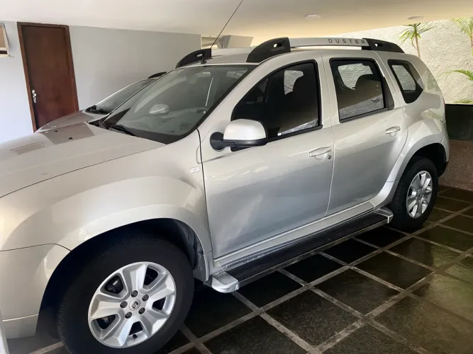 Renault Duster Dynamique 2.0 Hi-flex 16V Aut. 2016