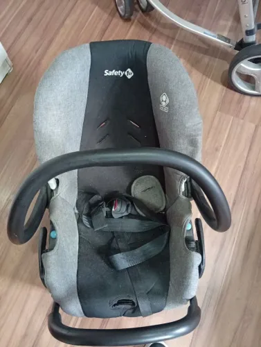 Bebê conforto safety preto com cinza