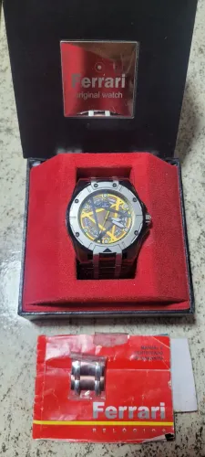 Relógio Ferrari