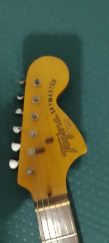 Guitarra Tagima skaimaster