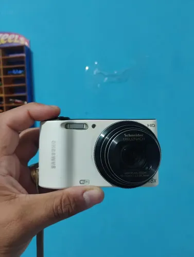 Câmera digital Samsung 14.2 mp wb150F