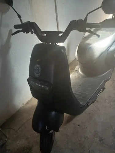 Vendo bateria e motor aceito cartão de crédito