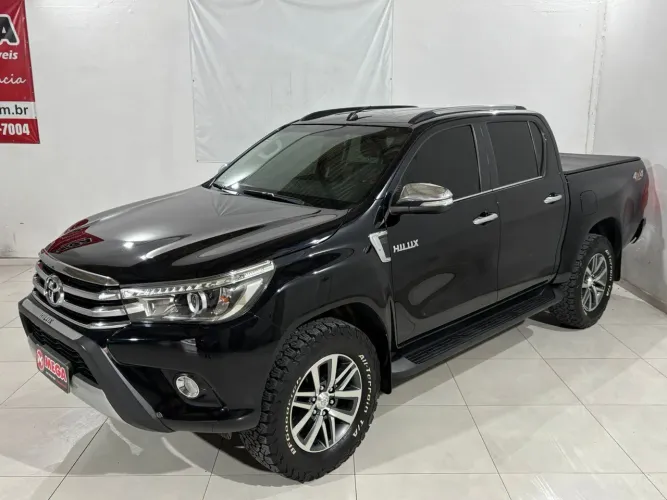 Toyota Hilux CD SR5 4X4 2.8 Diesel 2017