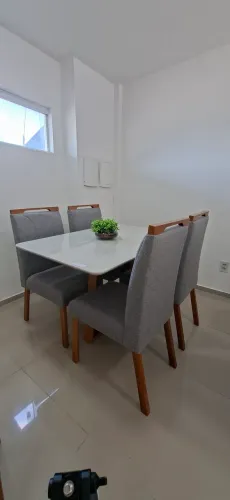 Conj Mesa lindíssima com 4 lugares