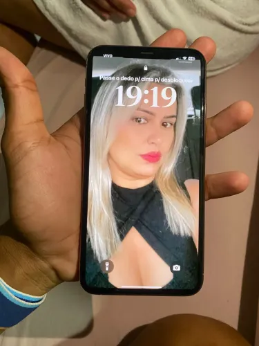 iPhone 11 Pro Max - Gold (Dourado) Aparelho lindo.