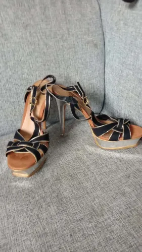 Sandalia Schutz Meia Pata