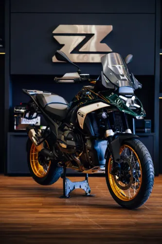 GS R1300 719 2025 - Seminova