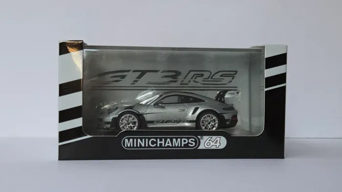 Minichamps 1:64 Porsche 911 (992) GT3 RS - CLDC Exclusive