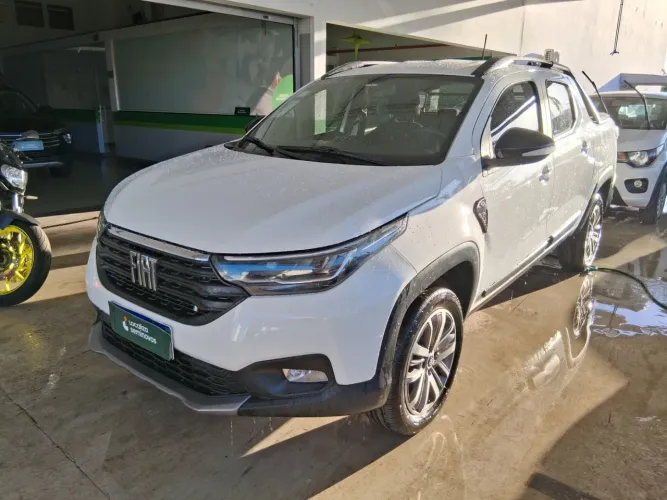 Fiat Strada Volcano 1.3 Flex 8V CD 2026
