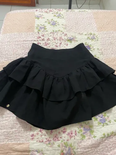 Saia rodada preta