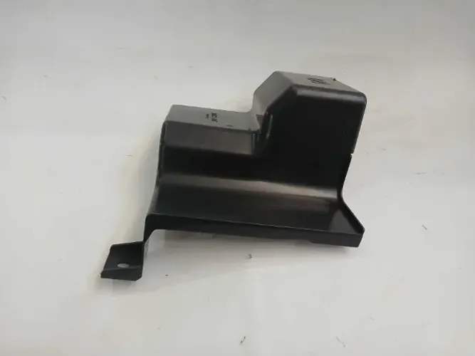 Condutor / Defletor de Ar do Radiador Nissan Kicks 2017/2024