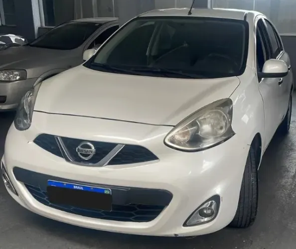 Nissan March S 1.0 12V Flex 5P 2015