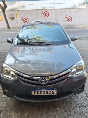Toyota Etios XLS 1.5 Flex 16V 5P Mec. 2013